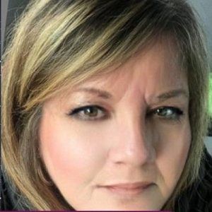 Meet your Posher, Risa